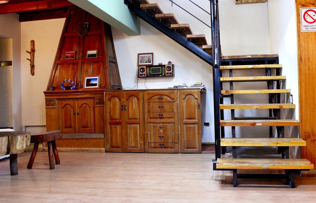 Casa Del Pueblo Vandrerhjem Esquel Eksteriør bilde
